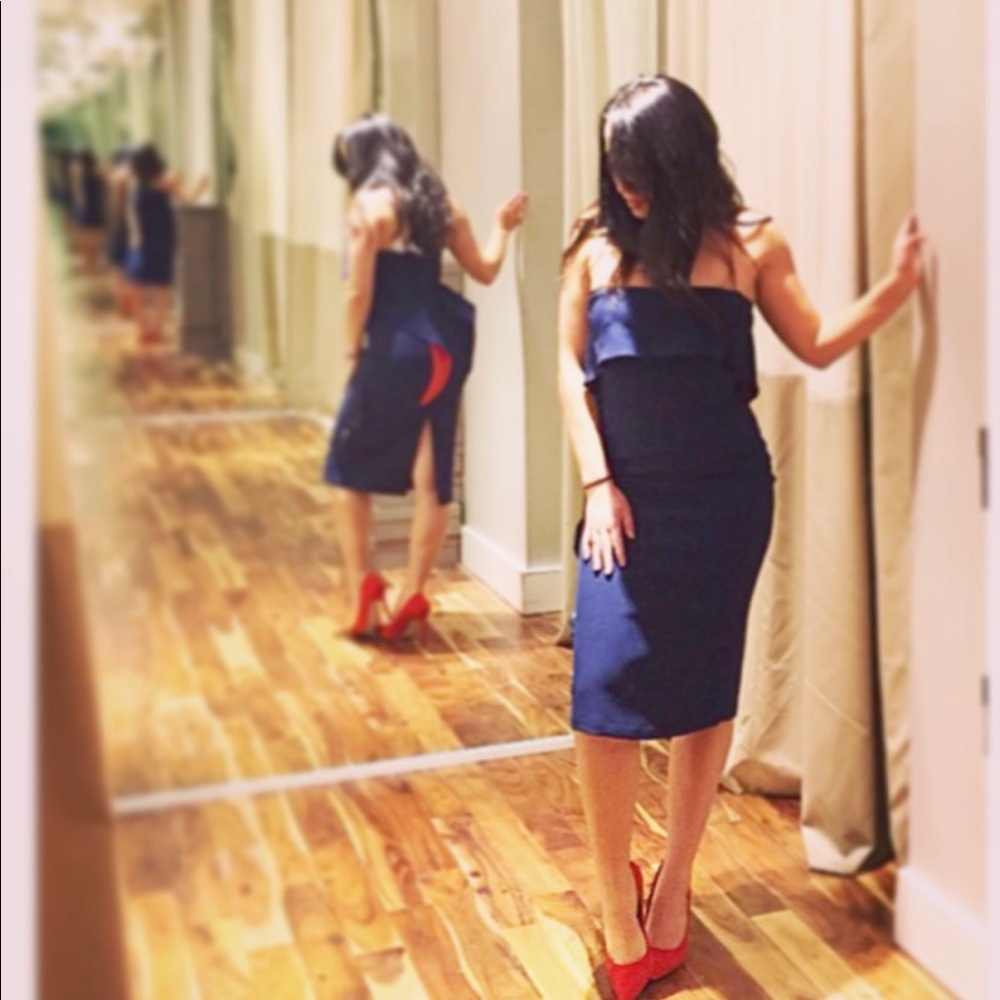 SIZE 2 BCBG MAXAZARIA NAVY MIDI DRESS CLASSY BASICALLY BRAND NEW